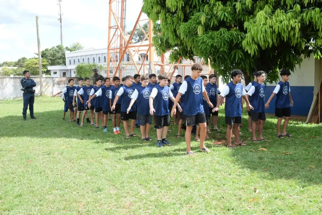 Iguatemi: Projeto da Polícia Militar "Bom de Bola, Bom na Escola" inicia suas atividades oficialmente