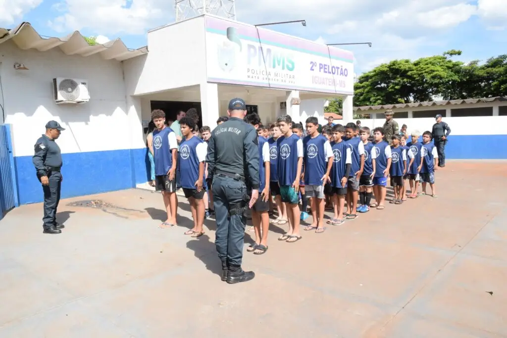 Iguatemi: Projeto da Polícia Militar "Bom de Bola, Bom na Escola" inicia suas atividades oficialmente