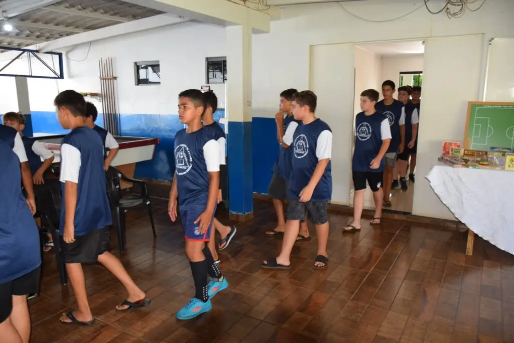 Iguatemi: Projeto da Polícia Militar "Bom de Bola, Bom na Escola" inicia suas atividades oficialmente