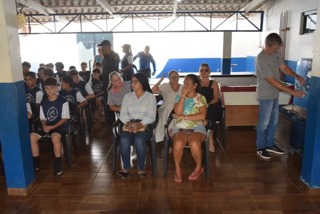 Iguatemi: Projeto da Polícia Militar "Bom de Bola, Bom na Escola" inicia suas atividades oficialmente