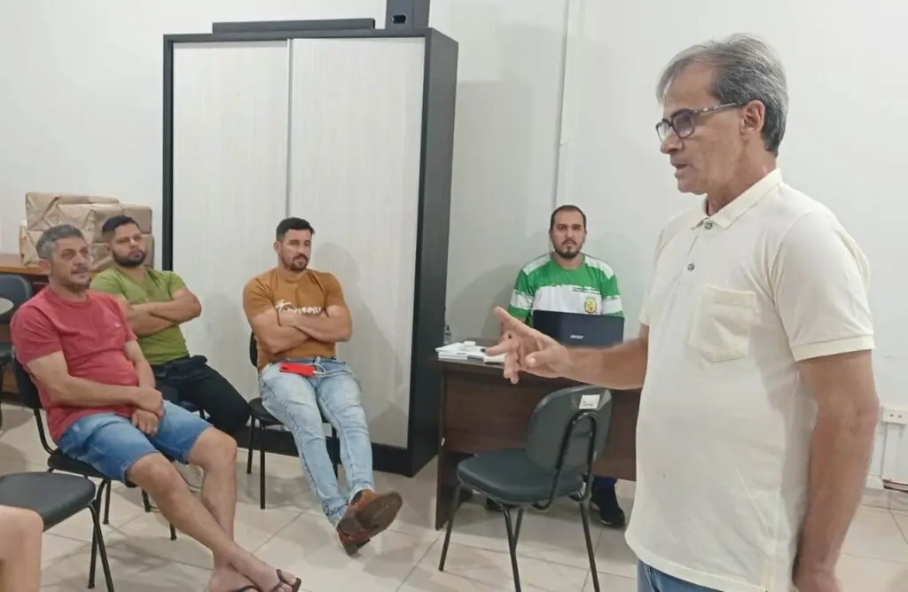 Copa Paranhos de Suíço começa nesta quarta com participação de equipes de toda a região Copa Paranhos de Suíço começa nesta quarta com participação de equipes de toda a região