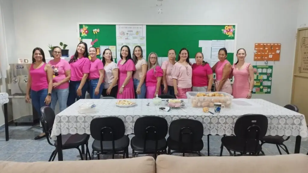 Iguatemi: Direção da Escola Tancredo Neves promove momento especial em homenagem ao Dia Internacional da Mulher