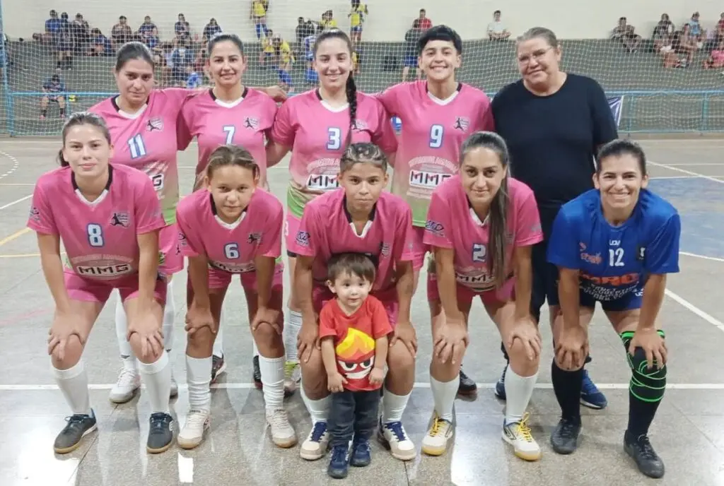 Raça União é campeã do 2º Torneio Sedesc de Futsal Feminino em Amambai