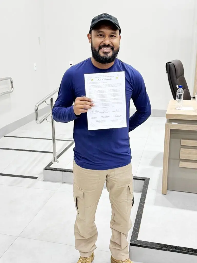 Câmara de Vereadores de Paranhos presta homenagem ao perito papiloscopista Johny Gonzaga