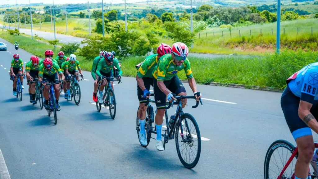 Dois atletas de Sete Quedas fazem história no Campeonato Pan-Americano de Paraciclismo