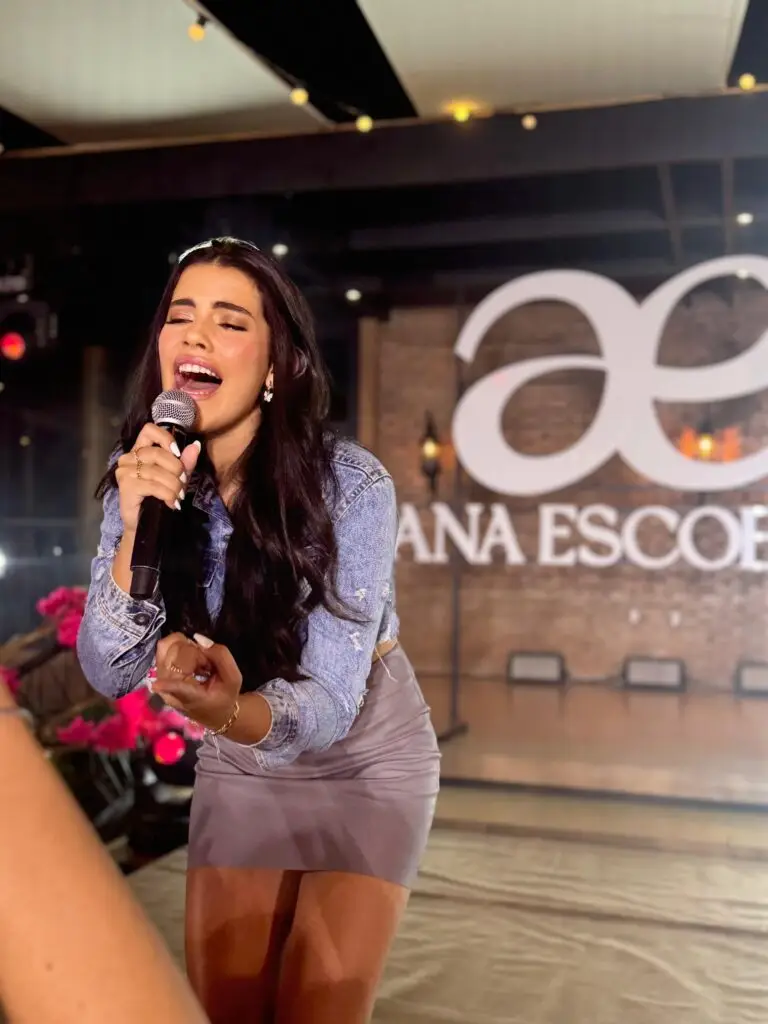 Jovem cantora de Dourados começa a ganhar destaque nacional aos 16 anos