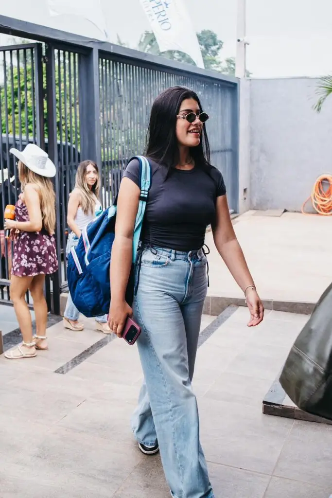 Jovem cantora de Dourados começa a ganhar destaque nacional aos 16 anos