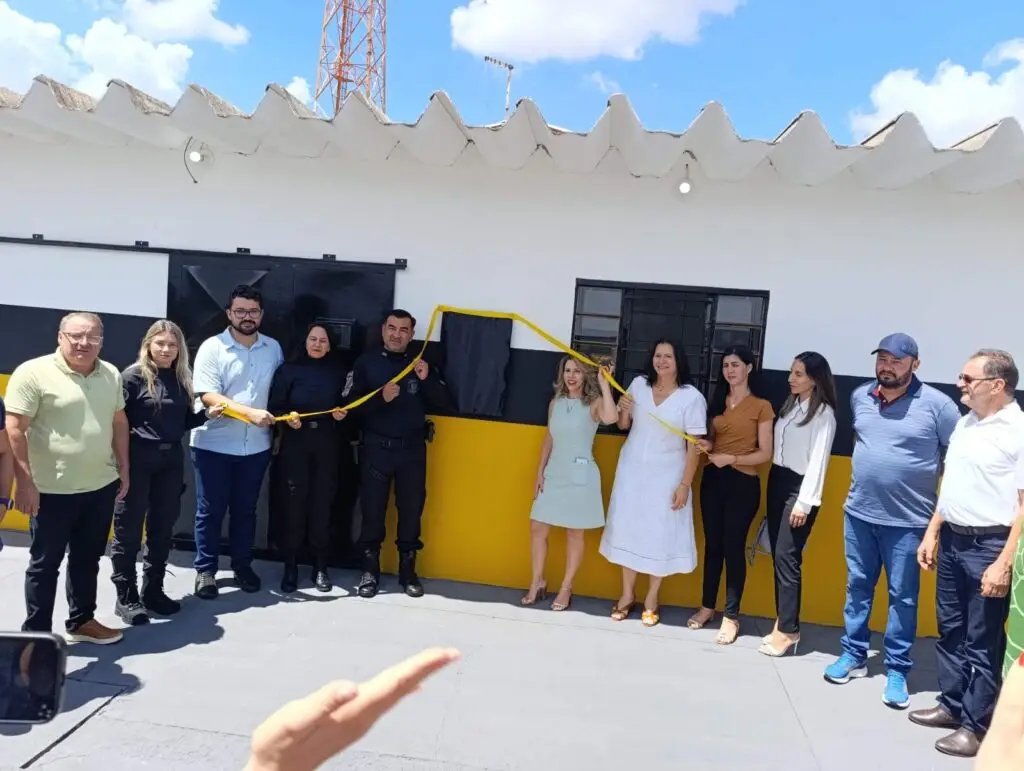 Presidente da Câmara prestigia entrega de padaria no Estabelecimento Penal de Caarapó Presidente da Câmara prestigia entrega de padaria no Estabelecimento Penal de Caarapó