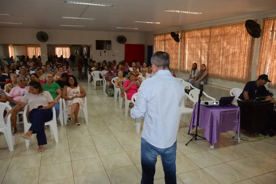 Secretaria de Assistência Social de Iguatemi promove palestra para homenagear as mulheres dos programas sociais