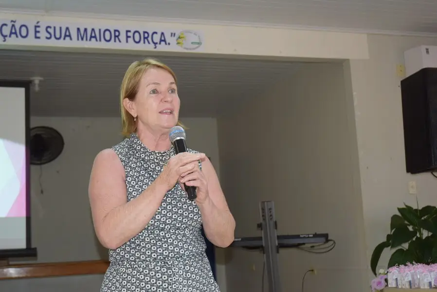 Secretaria de Assistência Social de Iguatemi promove palestra para homenagear as mulheres dos programas sociais