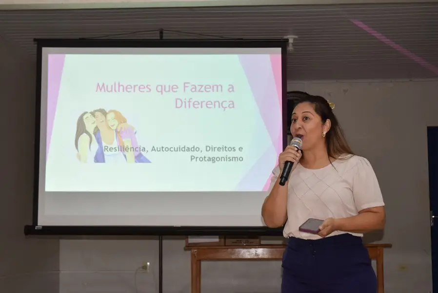 Secretaria de Assistência Social de Iguatemi promove palestra para homenagear as mulheres dos programas sociais