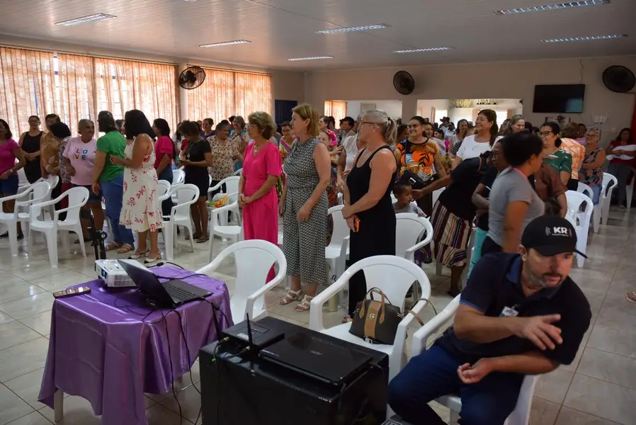 Secretaria de Assistência Social de Iguatemi promove palestra para homenagear as mulheres dos programas sociais