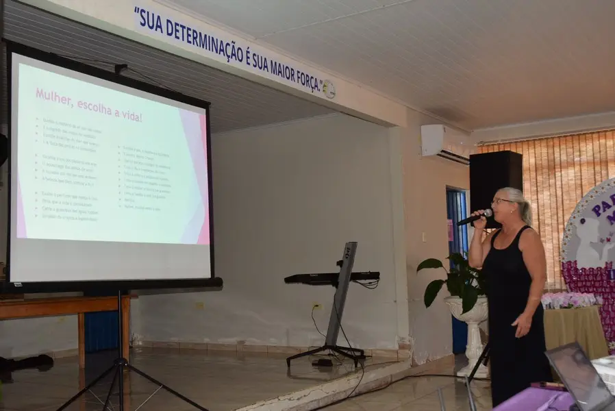 Secretaria de Assistência Social de Iguatemi promove palestra para homenagear as mulheres dos programas sociais