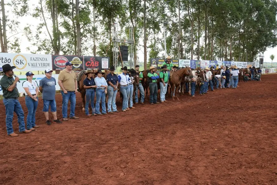 1ª etapa do Circuito Profissional do Laço Comprido Fazenda Tuneiras – CPLFT foi um verdadeiro sucesso em Iguatemi
