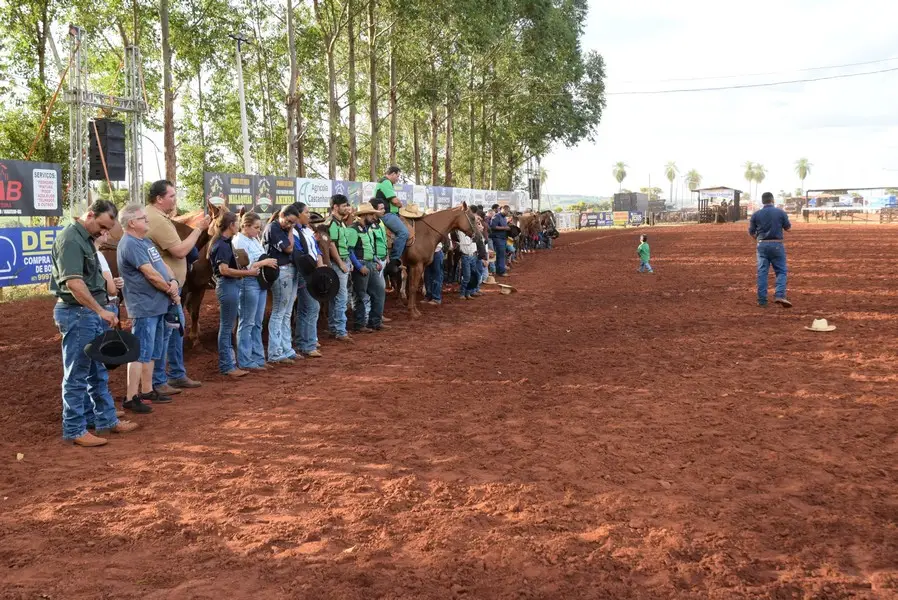 1ª etapa do Circuito Profissional do Laço Comprido Fazenda Tuneiras – CPLFT foi um verdadeiro sucesso em Iguatemi