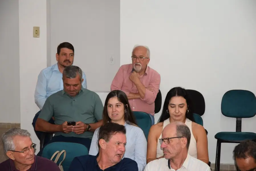 Iguatemi recebe o senador Nelsinho Trad para anunciar a liberação de emenda federal no valor de R$ 4,9 milhões para o Conisul