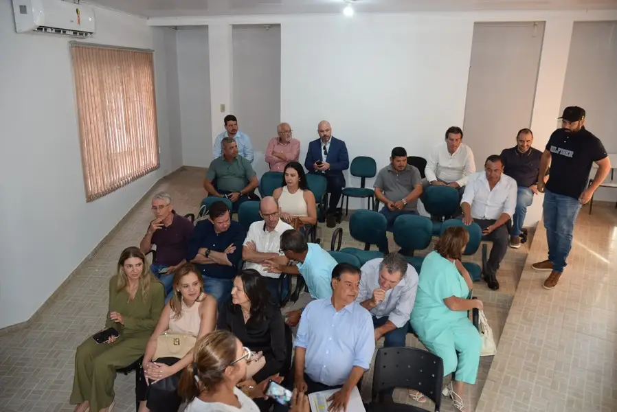 Iguatemi recebe o senador Nelsinho Trad para anunciar a liberação de emenda federal no valor de R$ 4,9 milhões para o Conisul