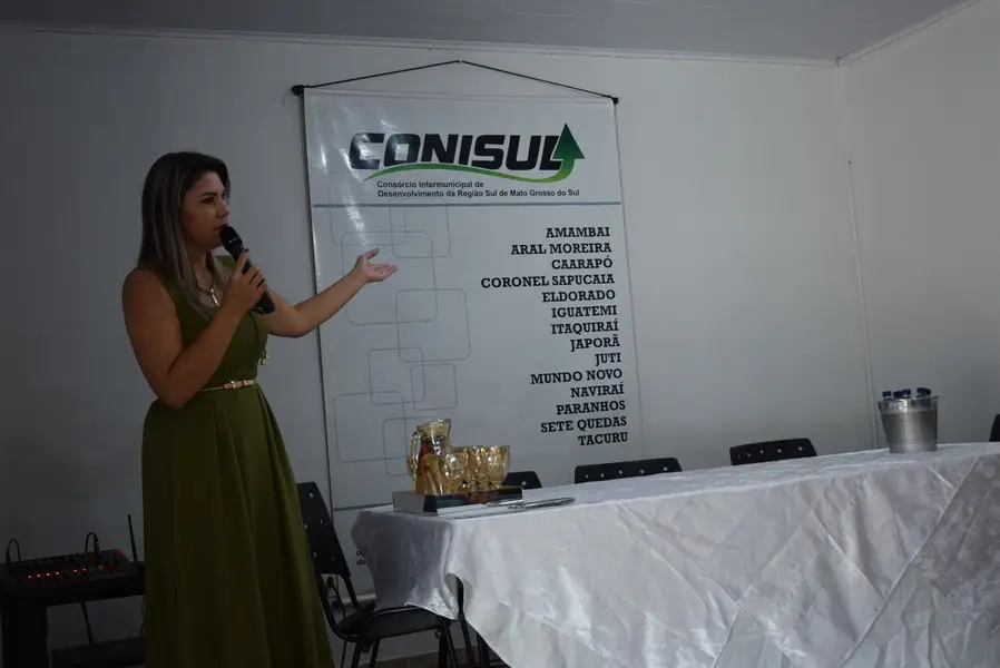 Iguatemi recebe o senador Nelsinho Trad para anunciar a liberação de emenda federal no valor de R$ 4,9 milhões para o Conisul