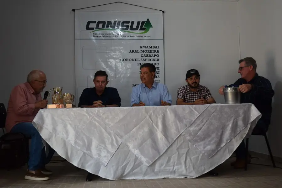 Iguatemi recebe o senador Nelsinho Trad para anunciar a liberação de emenda federal no valor de R$ 4,9 milhões para o Conisul