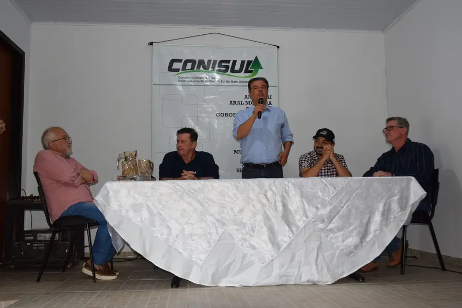 Iguatemi recebe o senador Nelsinho Trad para anunciar a liberação de emenda federal no valor de R$ 4,9 milhões para o Conisul