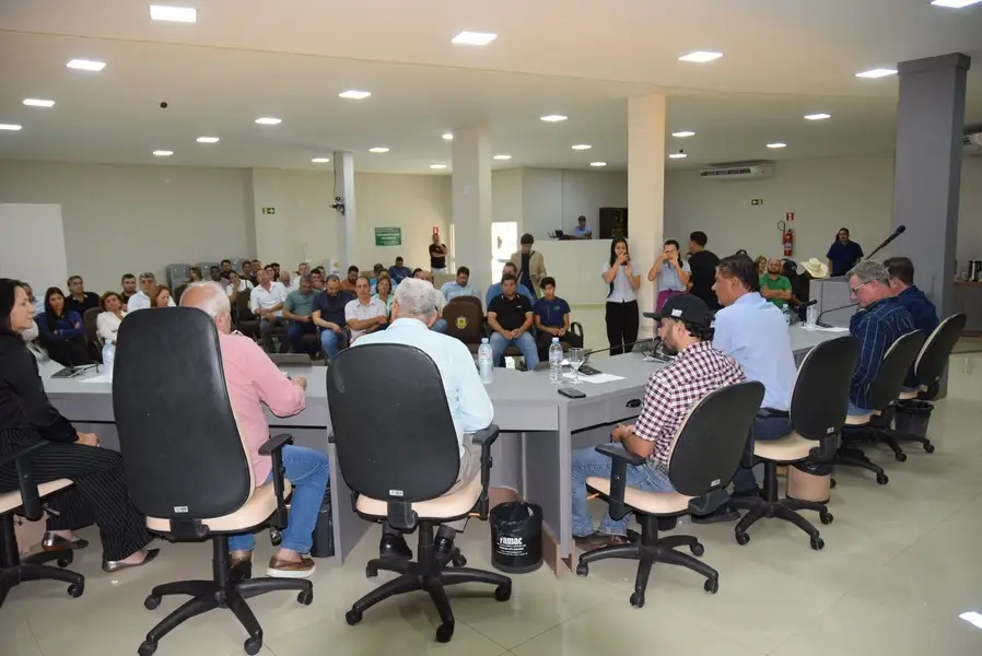 Iguatemi recebe o senador Nelsinho Trad para anunciar a liberação de emenda federal no valor de R$ 4,9 milhões para o Conisul