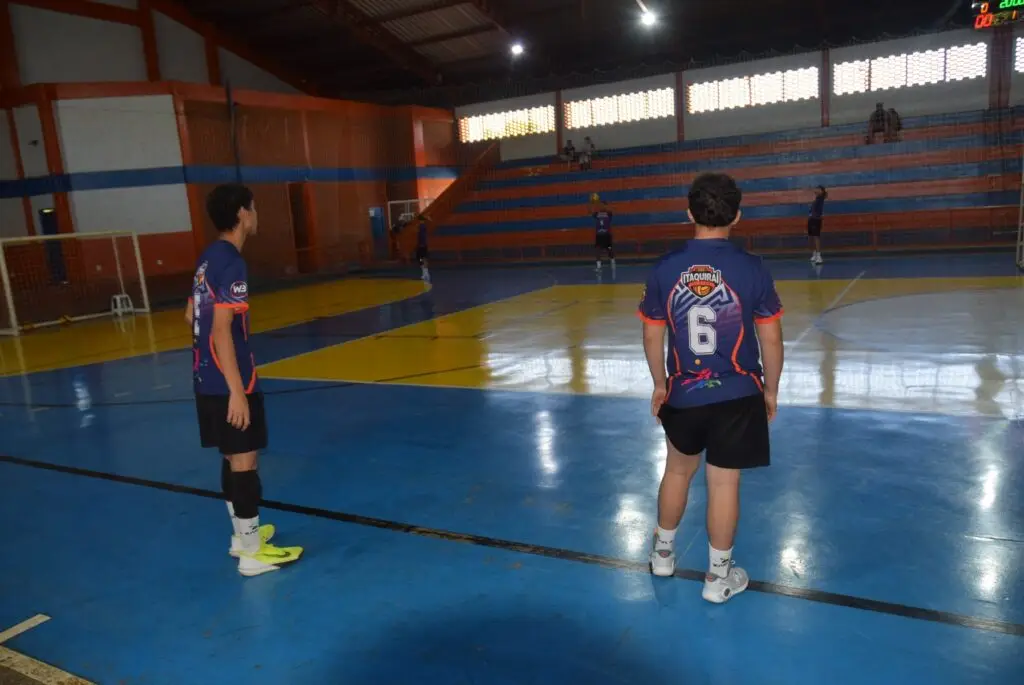 Equipes de Iguatemi se destacam na etapa do Cone Sul de vôlei masculino e feminino com 100% de aproveitamento Equipes de Iguatemi se destacam na etapa do Cone Sul de vôlei masculino e feminino com 100% de aproveitamento