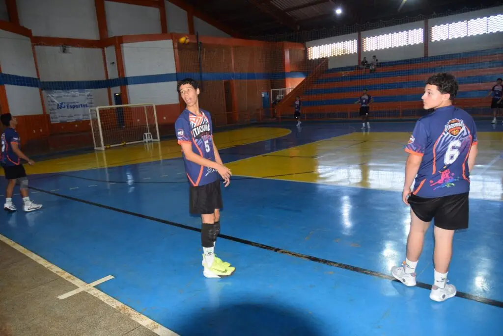 Equipes de Iguatemi se destacam na etapa do Cone Sul de vôlei masculino e feminino com 100% de aproveitamento Equipes de Iguatemi se destacam na etapa do Cone Sul de vôlei masculino e feminino com 100% de aproveitamento