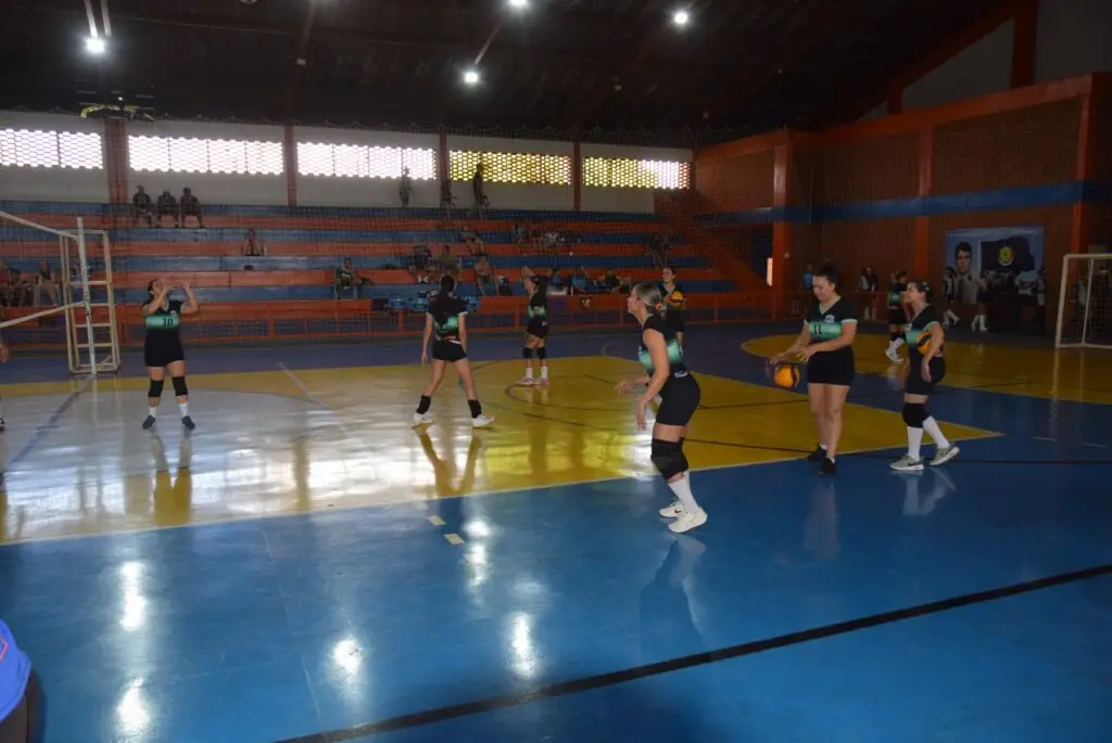 Equipes de Iguatemi se destacam na etapa do Cone Sul de vôlei masculino e feminino com 100% de aproveitamento Equipes de Iguatemi se destacam na etapa do Cone Sul de vôlei masculino e feminino com 100% de aproveitamento