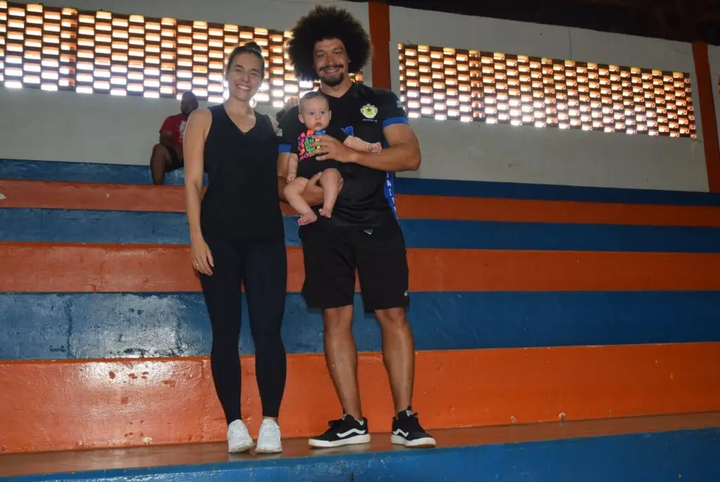 Equipes de Iguatemi se destacam na etapa do Cone Sul de vôlei masculino e feminino com 100% de aproveitamento Equipes de Iguatemi se destacam na etapa do Cone Sul de vôlei masculino e feminino com 100% de aproveitamento