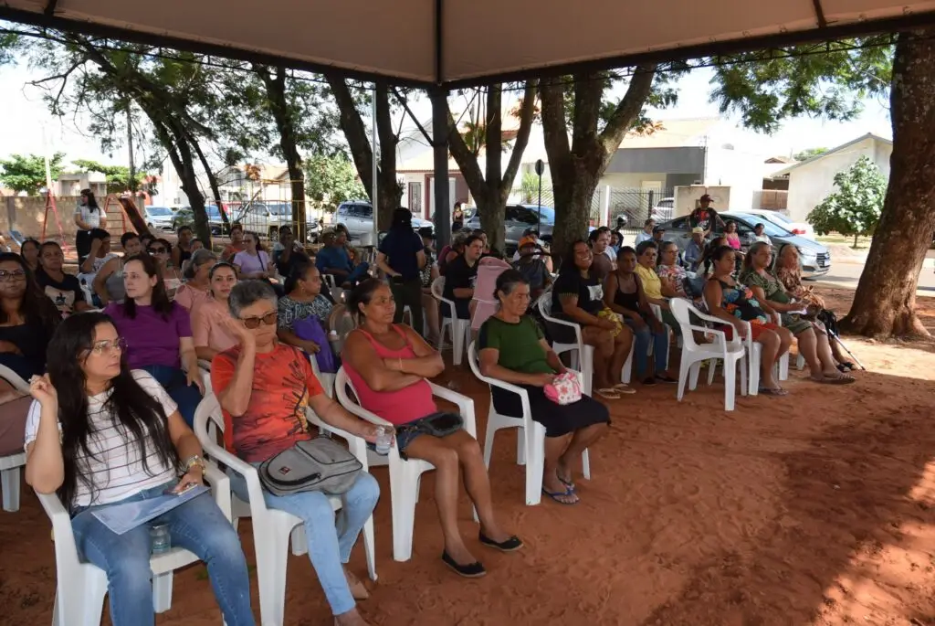 Prefeitura de Iguatemi entrega 87 títulos fundiários para famílias dos bairros Cherogami e Jardim Élida Prefeitura de Iguatemi entrega 87 títulos fundiários para famílias dos bairros Cherogami e Jardim Élida