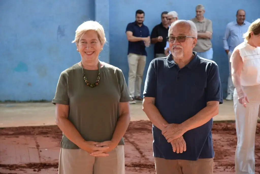 Prefeitura de Iguatemi entrega 87 títulos fundiários para famílias dos bairros Cherogami e Jardim Élida Prefeitura de Iguatemi entrega 87 títulos fundiários para famílias dos bairros Cherogami e Jardim Élida