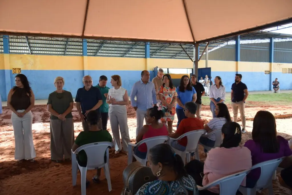 Prefeitura de Iguatemi entrega 87 títulos fundiários para famílias dos bairros Cherogami e Jardim Élida Prefeitura de Iguatemi entrega 87 títulos fundiários para famílias dos bairros Cherogami e Jardim Élida