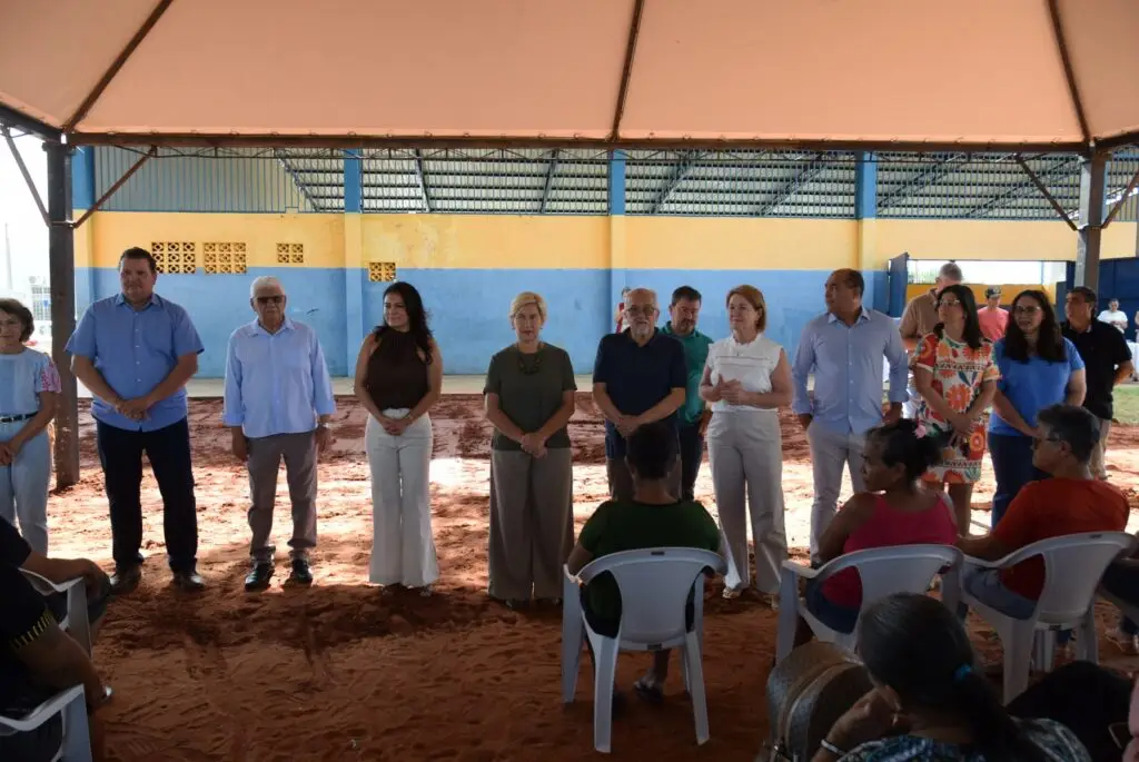 Prefeitura de Iguatemi entrega 87 títulos fundiários para famílias dos bairros Cherogami e Jardim Élida Prefeitura de Iguatemi entrega 87 títulos fundiários para famílias dos bairros Cherogami e Jardim Élida