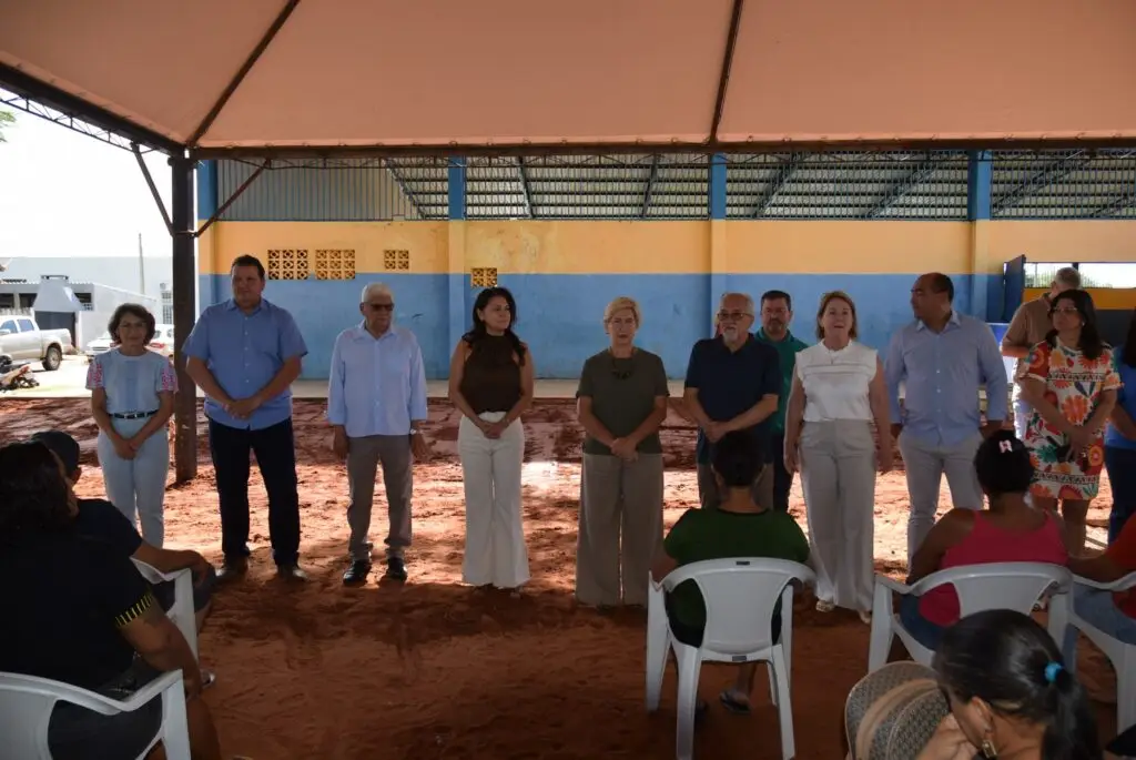 Prefeitura de Iguatemi entrega 87 títulos fundiários para famílias dos bairros Cherogami e Jardim Élida Prefeitura de Iguatemi entrega 87 títulos fundiários para famílias dos bairros Cherogami e Jardim Élida