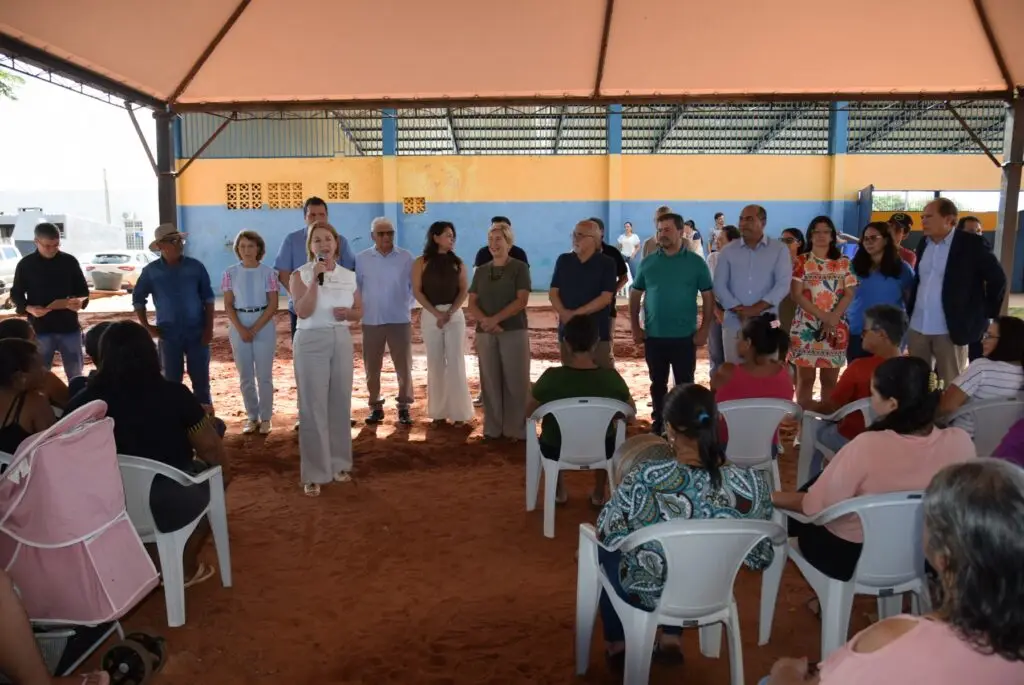 Prefeitura de Iguatemi entrega 87 títulos fundiários para famílias dos bairros Cherogami e Jardim Élida Prefeitura de Iguatemi entrega 87 títulos fundiários para famílias dos bairros Cherogami e Jardim Élida