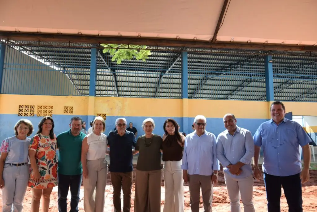 Prefeitura de Iguatemi entrega 87 títulos fundiários para famílias dos bairros Cherogami e Jardim Élida Prefeitura de Iguatemi entrega 87 títulos fundiários para famílias dos bairros Cherogami e Jardim Élida