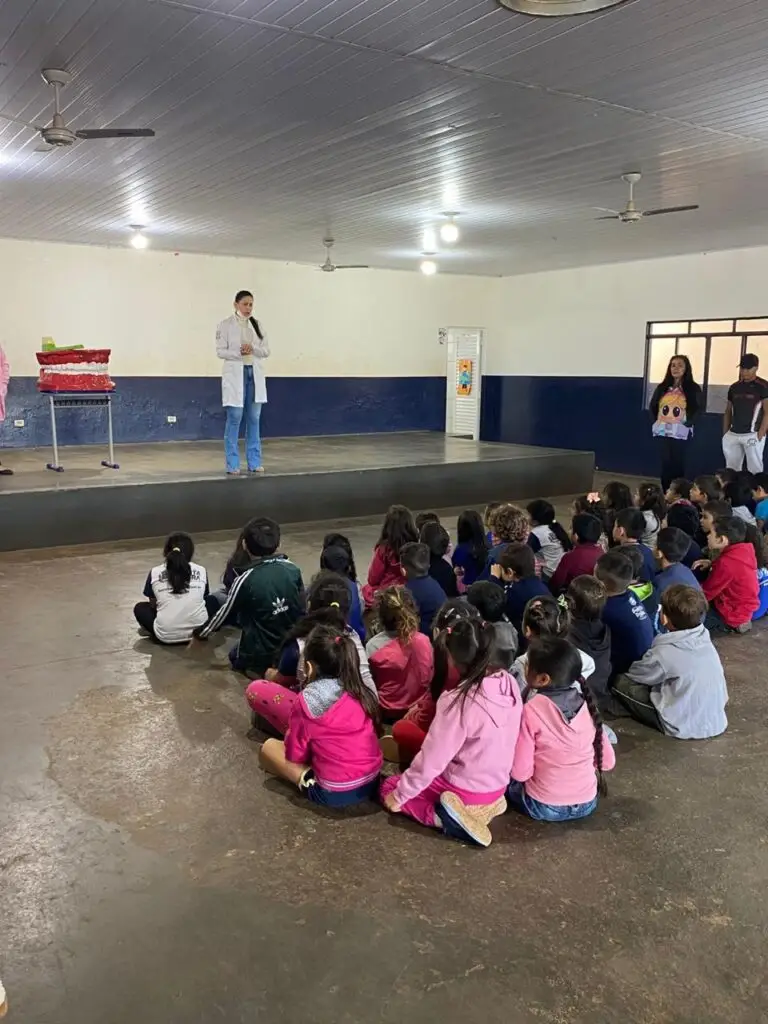 Dia “B” da Saúde Bucal mobiliza municípios de MS com técnica minimamente invasiva para tratar cárie em crianças