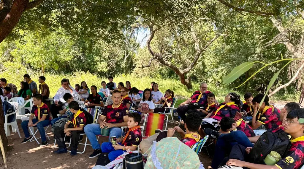 Desbravadores transformam sábado em missão na Aldeia Taquaperi, em Coronel Sapucaia Desbravadores transformam sábado em missão na Aldeia Taquaperi, em Coronel Sapucaia