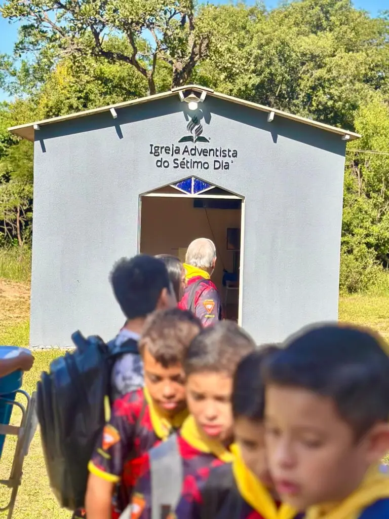 Desbravadores transformam sábado em missão na Aldeia Taquaperi, em Coronel Sapucaia Desbravadores transformam sábado em missão na Aldeia Taquaperi, em Coronel Sapucaia