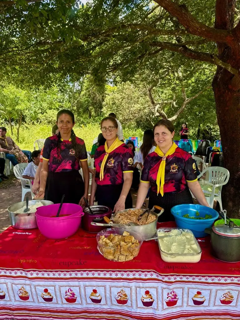Desbravadores transformam sábado em missão na Aldeia Taquaperi, em Coronel Sapucaia Desbravadores transformam sábado em missão na Aldeia Taquaperi, em Coronel Sapucaia