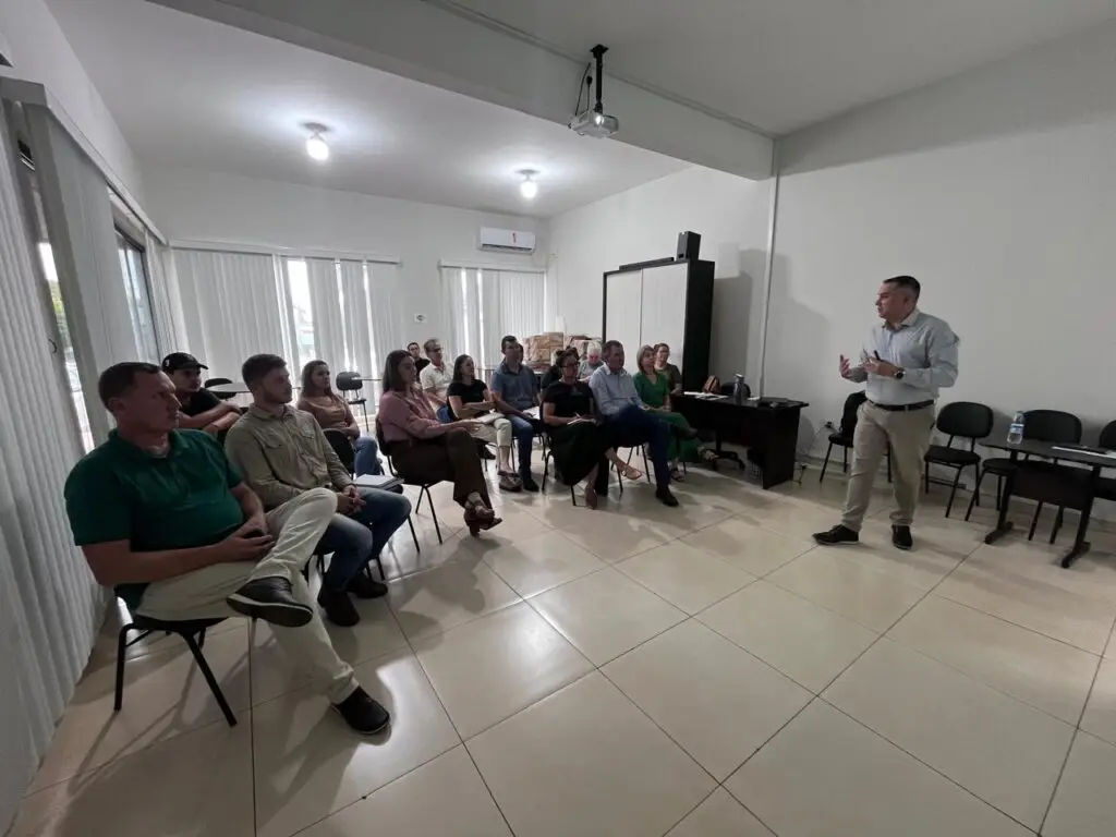 Sebrae realiza workshop sobre construção dos Acordos Municipais de Gestão (PGM) em Paranhos