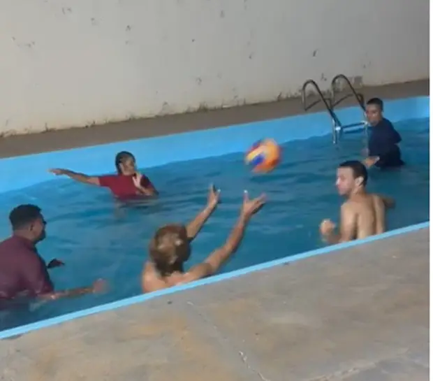 Iguatemi: Aula de hidroginástica promove saúde e integração na EJA