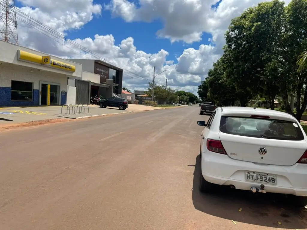 Presidente da Câmara de Paranhos apresenta indicações para revitalização da Telems e reorganização de estacionamento