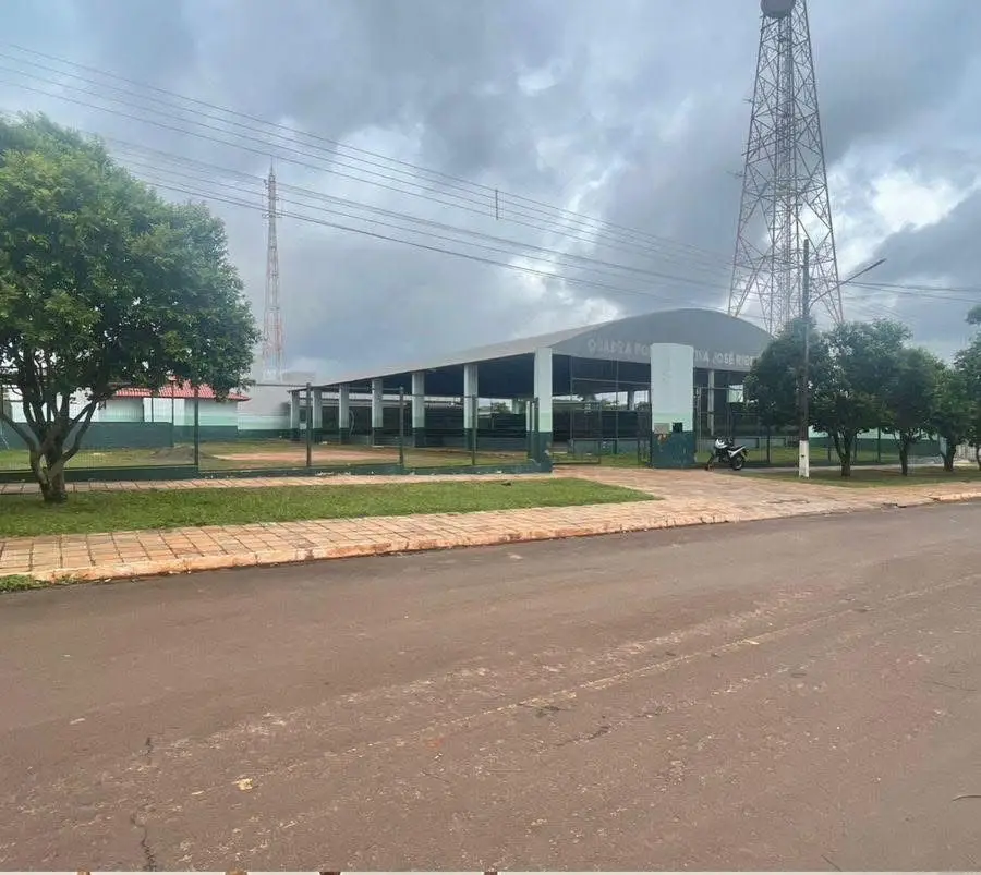 Presidente da Câmara de Paranhos apresenta indicações para revitalização da Telems e reorganização de estacionamento