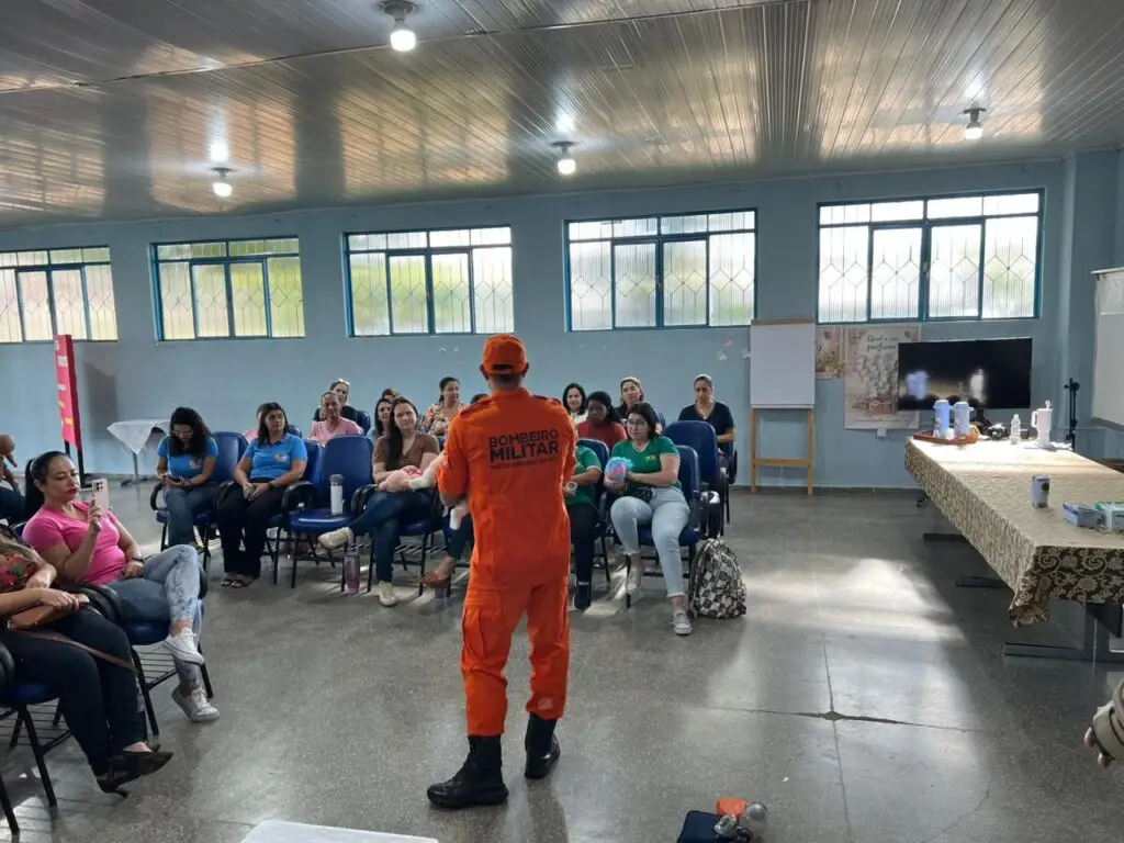 Professores da rede municipal participam de capacitação em primeiros socorros em Amambai