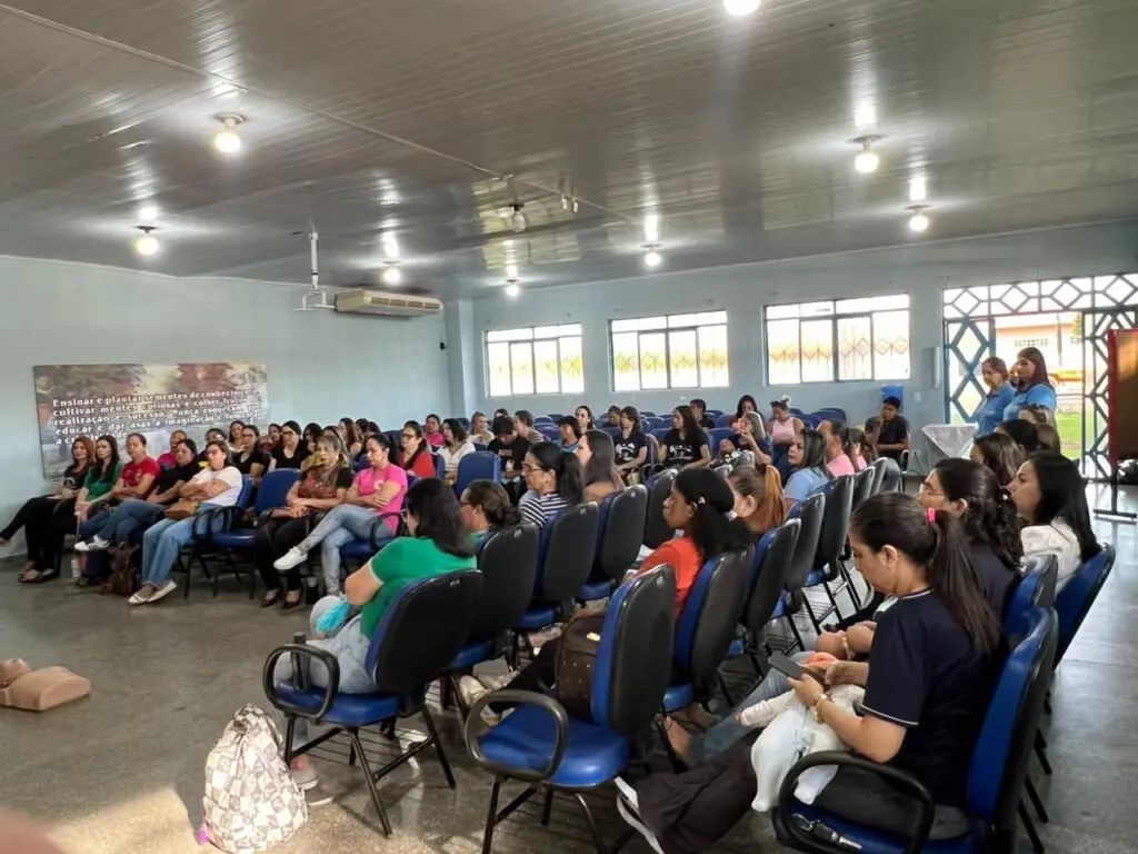 Professores da rede municipal participam de capacitação em primeiros socorros em Amambai