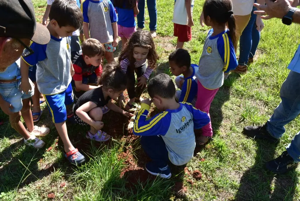 Iguatemi: Alunos do Pré I e Pré II da Educação Infantil Sala Arco-Íris participaram de aula sobre preservação ambiental
