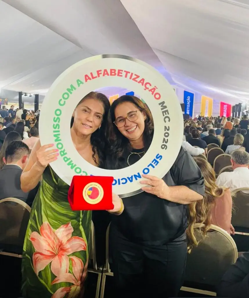 Iguatemi conquista selo ouro de alfabetização concedido pelo MEC Iguatemi conquista selo ouro de alfabetização concedido pelo MEC