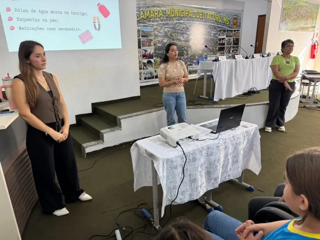 Palestra do PSE aborda saúde e educação para alunas em Tacuru Palestra do PSE aborda saúde e educação para alunas em Tacuru