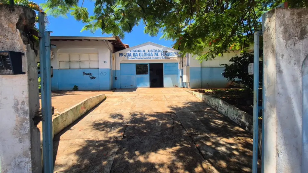 Após ouvir comunidade escolar, Lia Nogueira busca definição sobre reforma na Maria da Glória Após ouvir comunidade escolar, Lia Nogueira busca definição sobre reforma na Maria da Glória